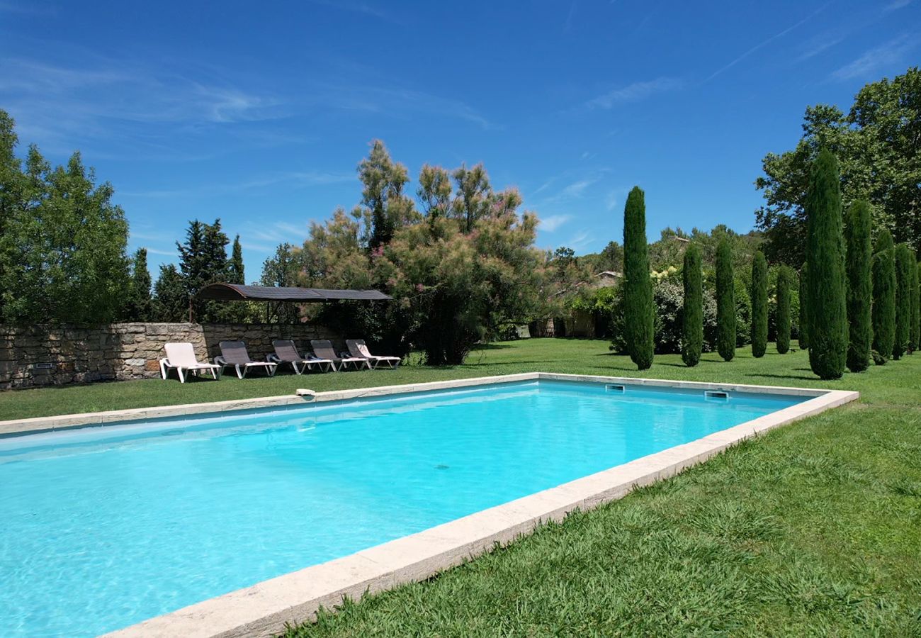 Villa à Cavaillon - Location vacances mas piscine LES TAILLADES LS2-11