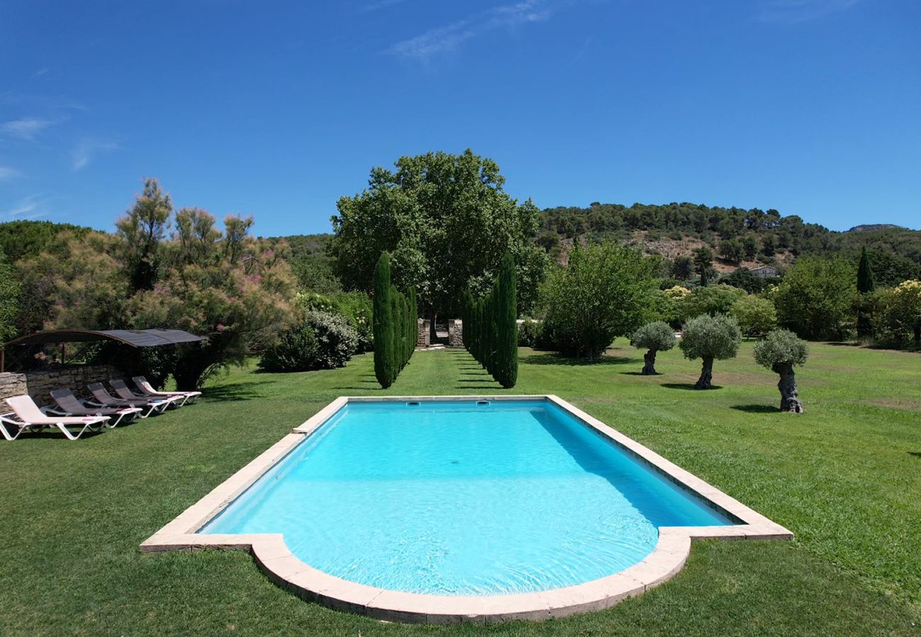Villa à Cavaillon - Location vacances mas piscine LES TAILLADES LS2-11