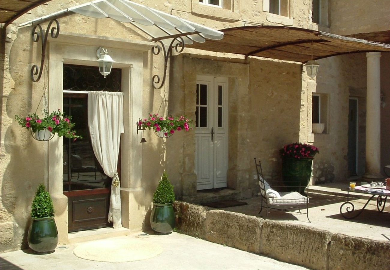 Villa à Cavaillon - Location vacances mas piscine LES TAILLADES LS2-11