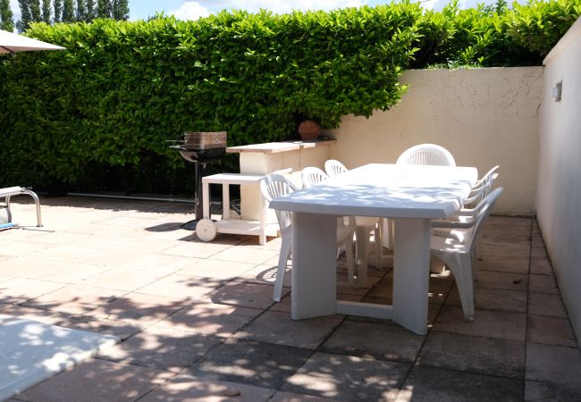 Maison à Mouriès - Location vacances maison piscine MOURIES LS1-308 Maison à Mouriès - Location vacances maison piscine MOURIES LS1-308