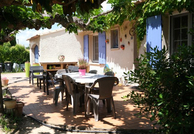 Maison à Mouriès - Location vacances maison piscine MOURIES LS1-308 Maison à Mouriès - Location vacances maison piscine MOURIES LS1-308