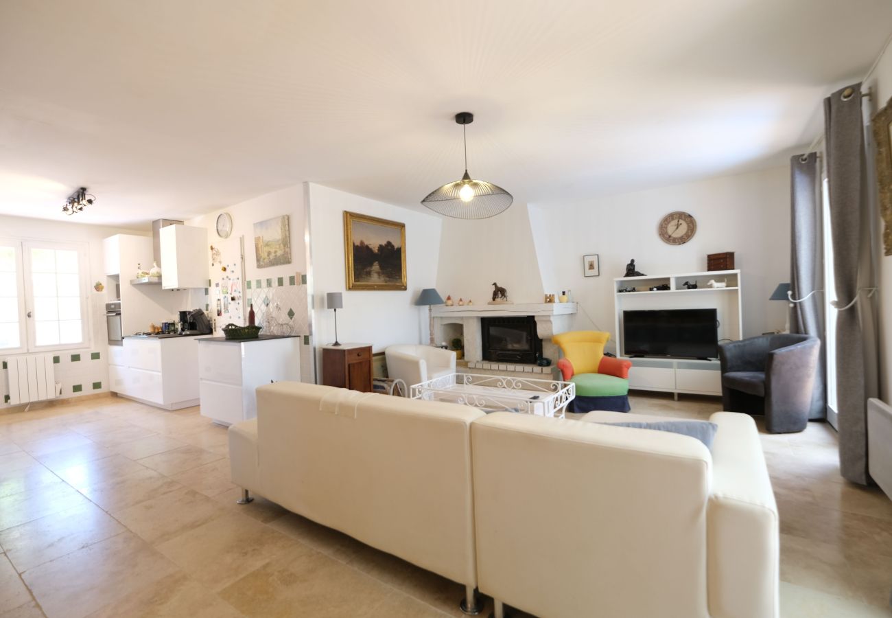 Maison à Mouriès - Location vacances maison piscine MOURIES LS1-308