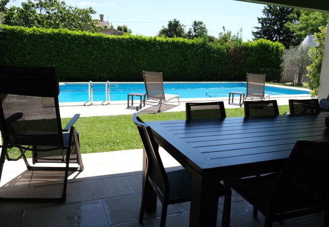 Villa à Arles - Location vacances maison piscine MOULES LS3-388. Villa à Arles - Location vacances maison piscine MOULES LS3-388.
