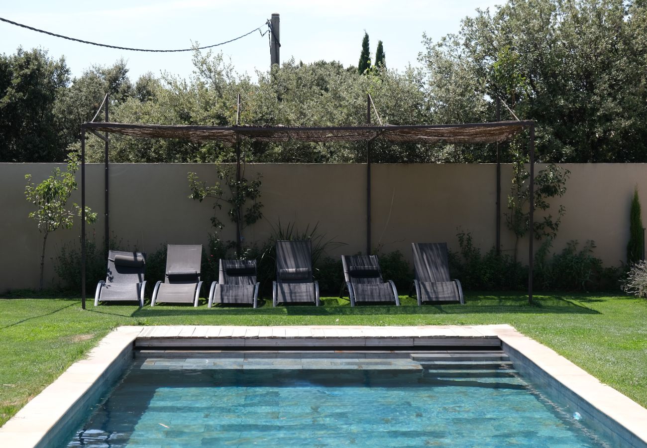 Villa à Aureille - Location vacances maison piscine AUREILLE LS1-401.
