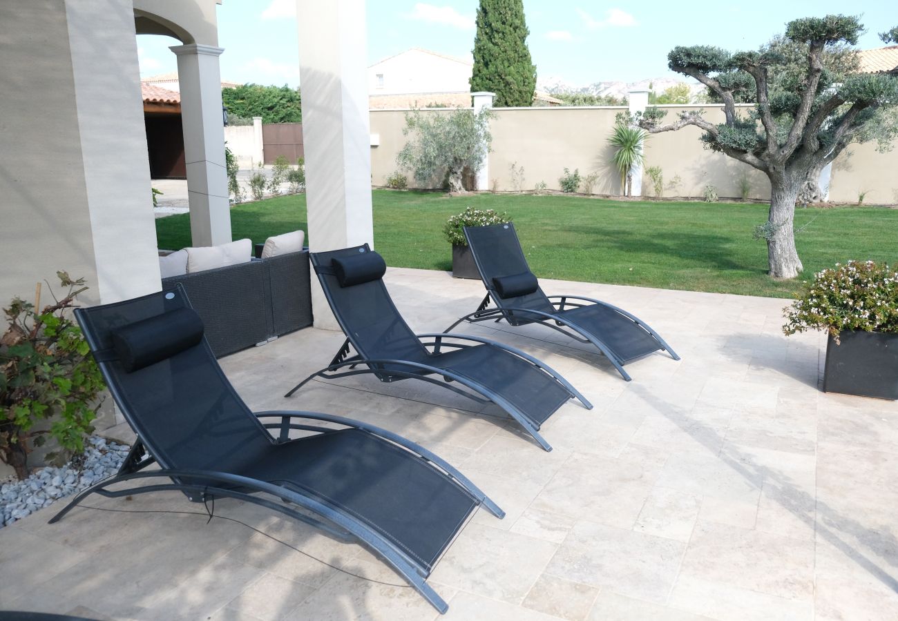 Villa à Aureille - Location vacances maison piscine AUREILLE LS1-401.