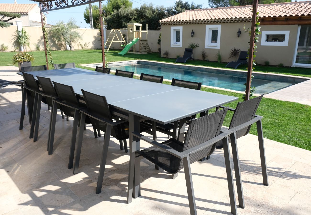 Villa à Aureille - Location vacances maison piscine AUREILLE LS1-401.