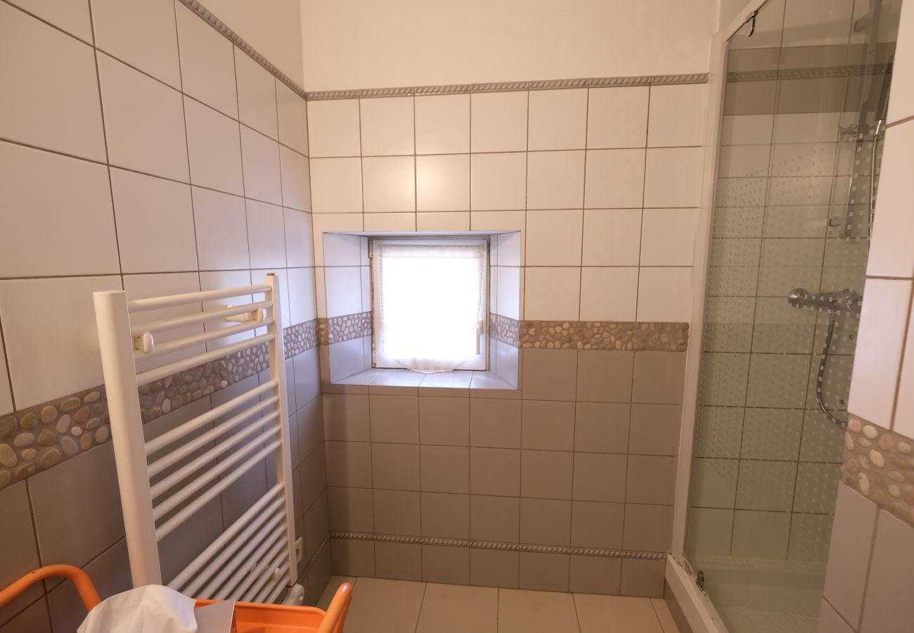 Villa à Cheval Blanc - Location vacances piscine CHEVAL BLANC LS2-413.