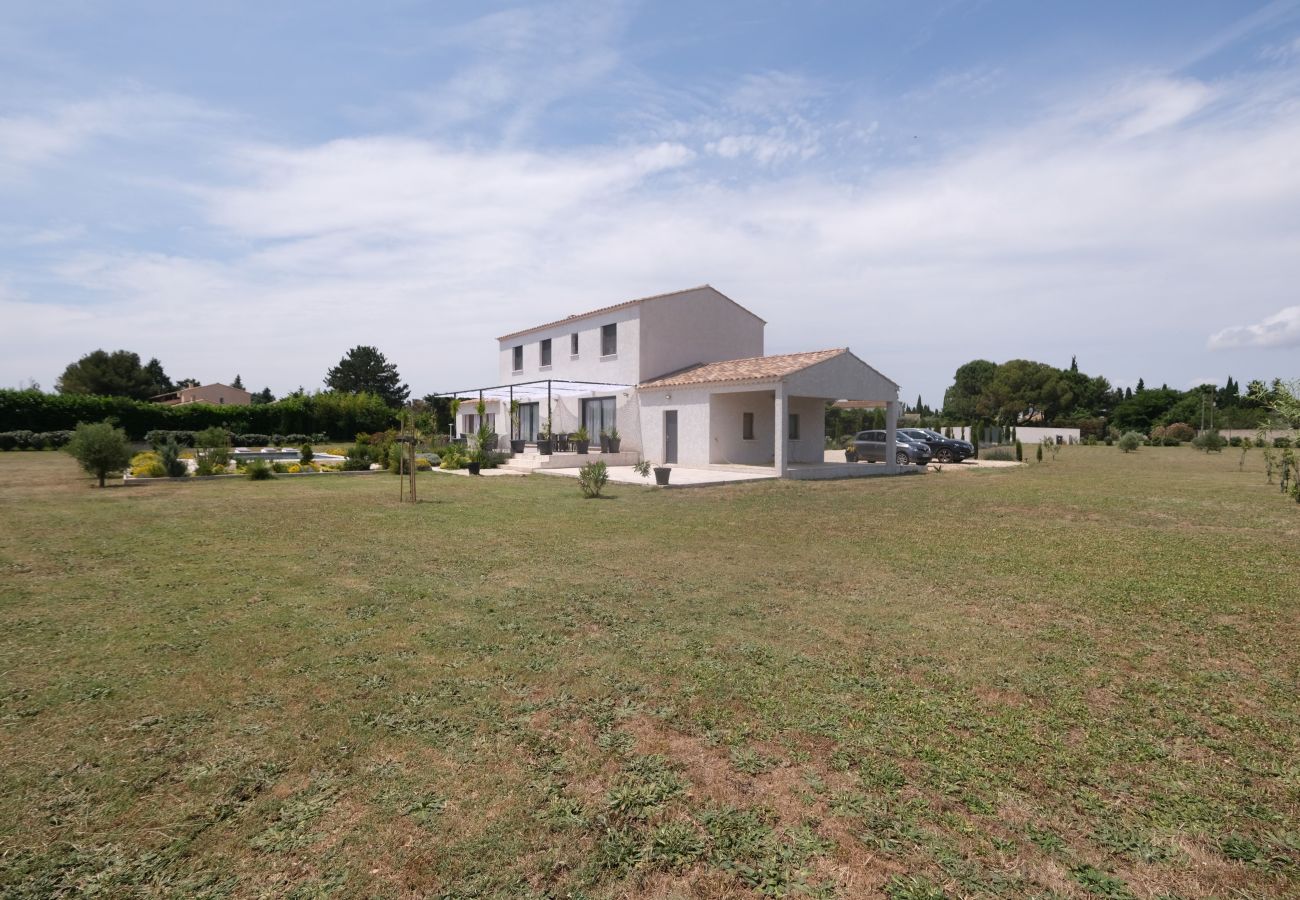 Villa à Arles - Location vacances maison piscine ARLES LS3-432