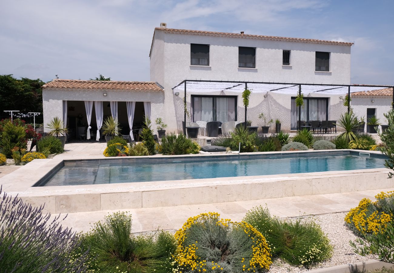 Villa à Arles - Location vacances maison piscine ARLES LS3-432