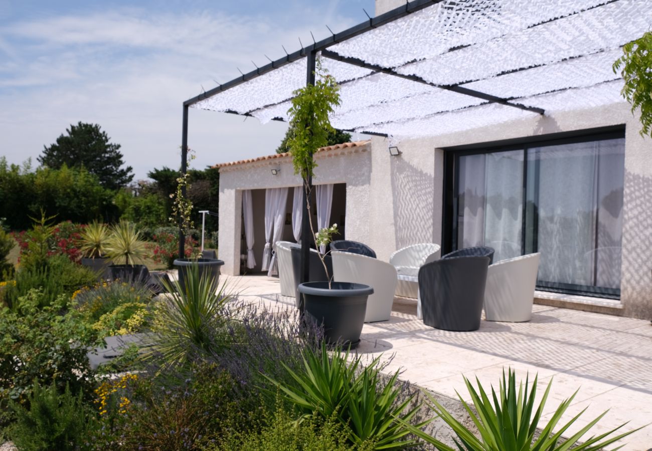 Villa à Arles - Location vacances maison piscine ARLES LS3-432
