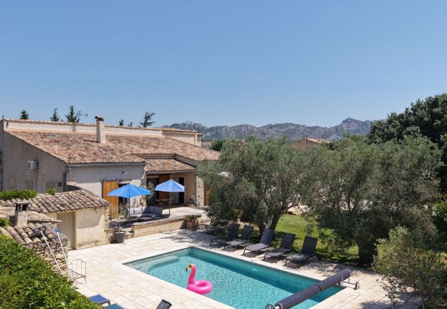 Villa à Aureille - Location vacances maison piscine AUREILLE LS1-417