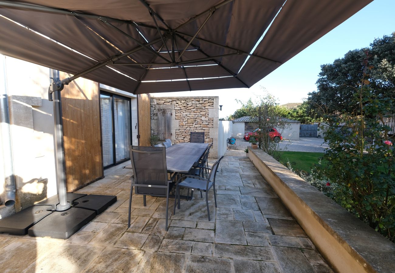 Villa à Aureille - Location vacances maison piscine AUREILLE LS1-417.