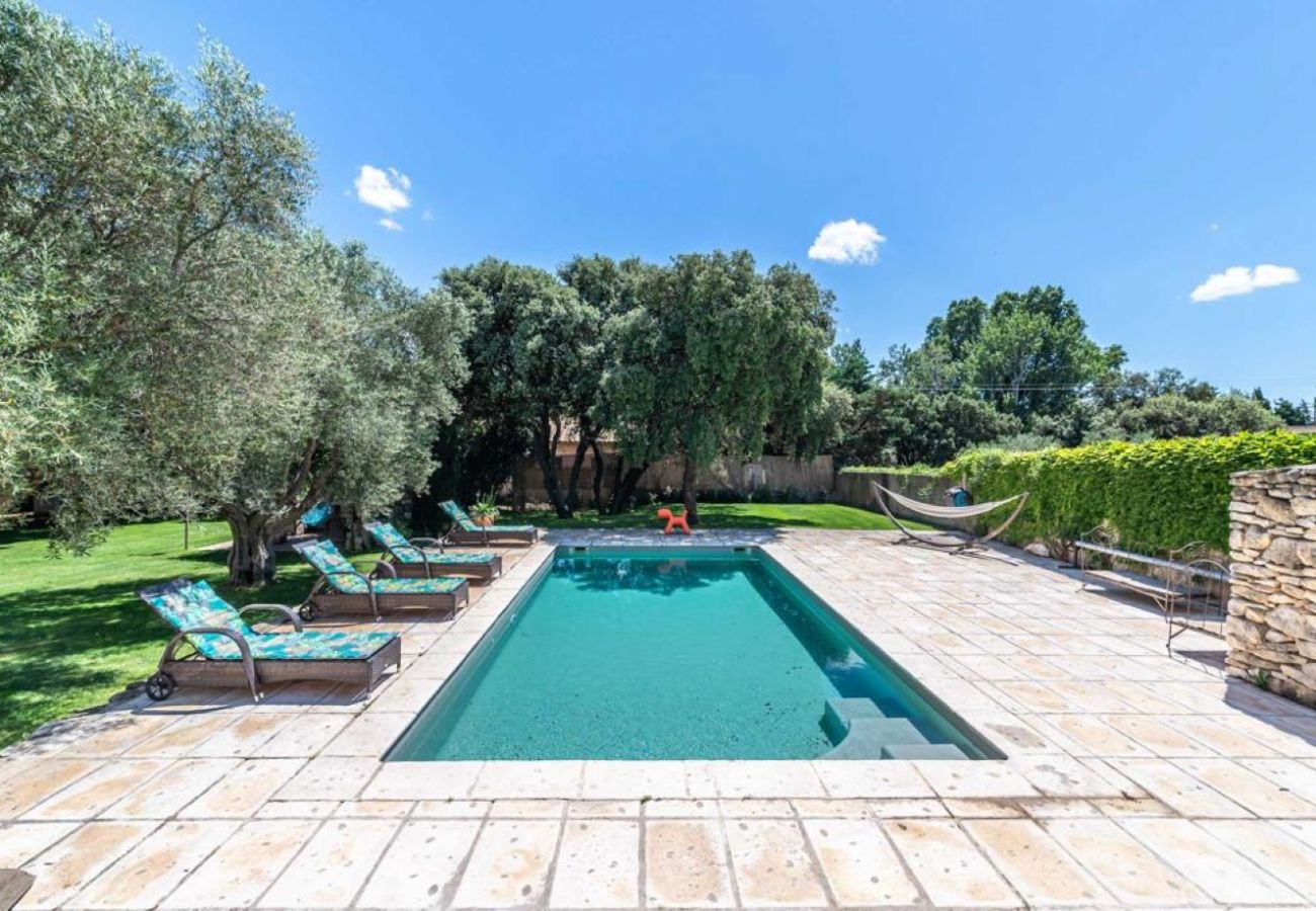 Villa à Aureille - Location vacances maison piscine AUREILLE LS1-417.