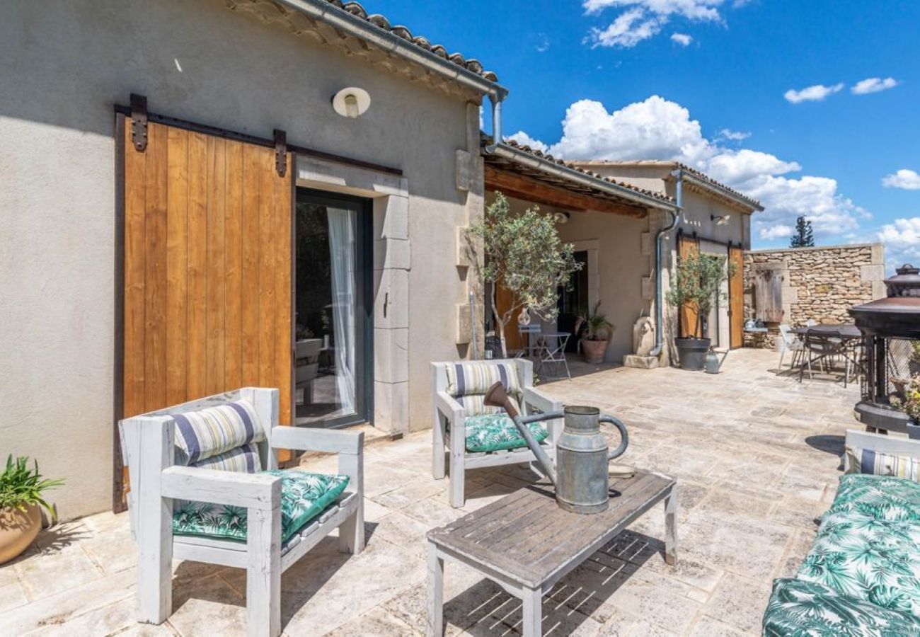 Villa à Aureille - Location vacances maison piscine AUREILLE LS1-417.