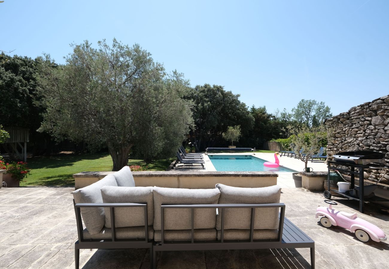 Villa à Aureille - Location vacances maison piscine AUREILLE LS1-417