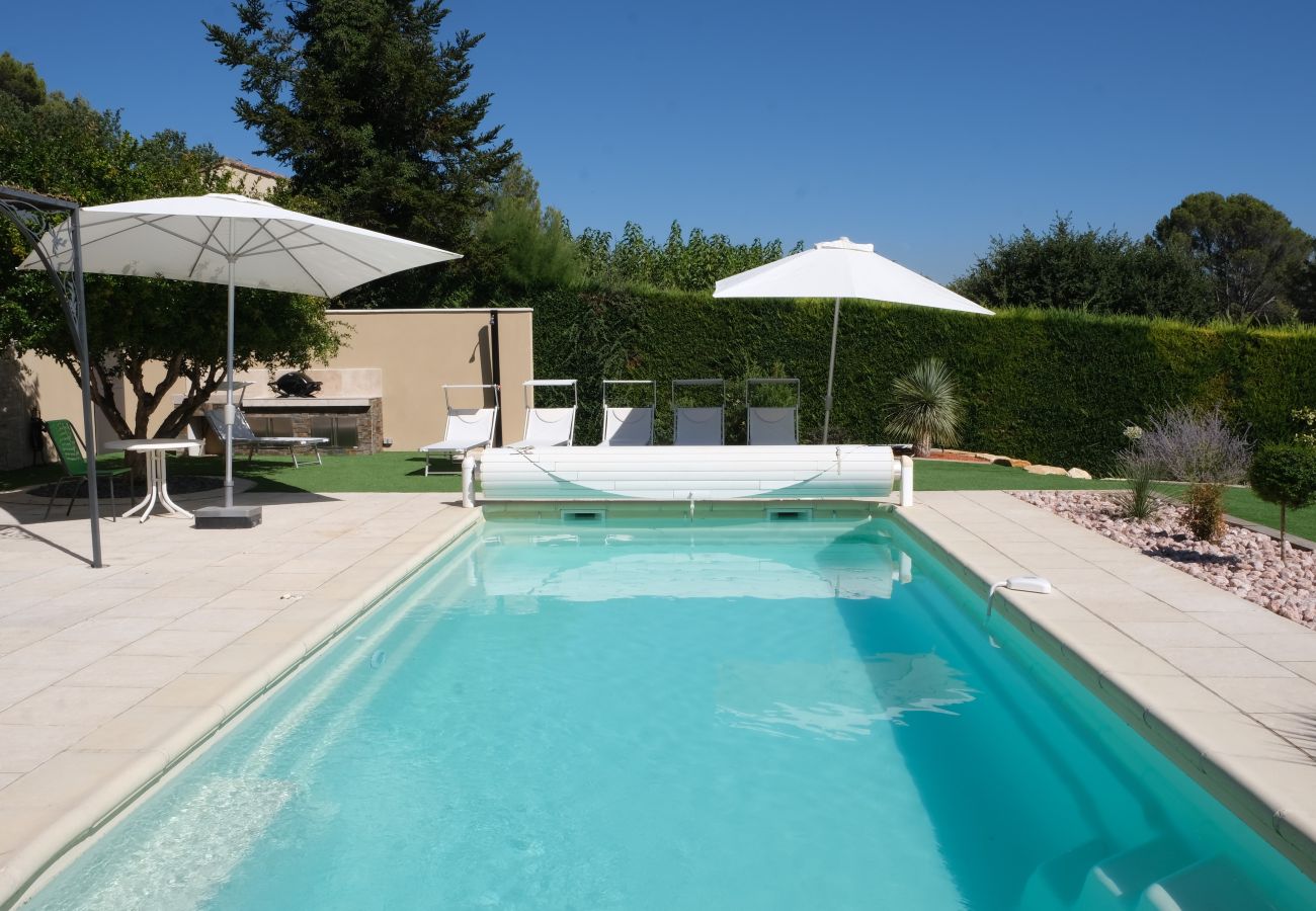 Villa à Puget - Location vacances maison piscine PUGET LS2-427.