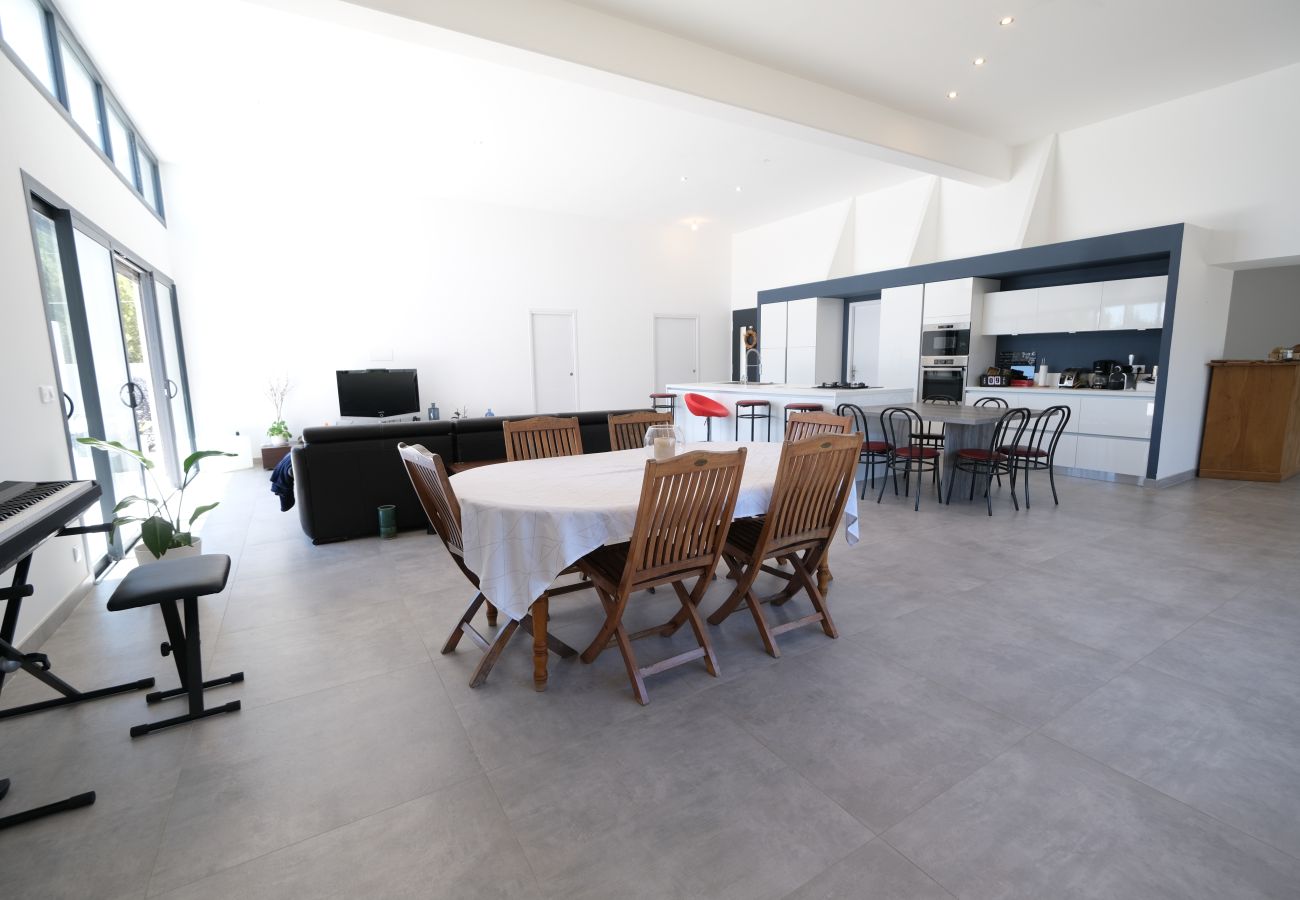 Villa à Châteauneuf de Gadagne - Location vacances Chateauneuf de Gadagne LS6-408.