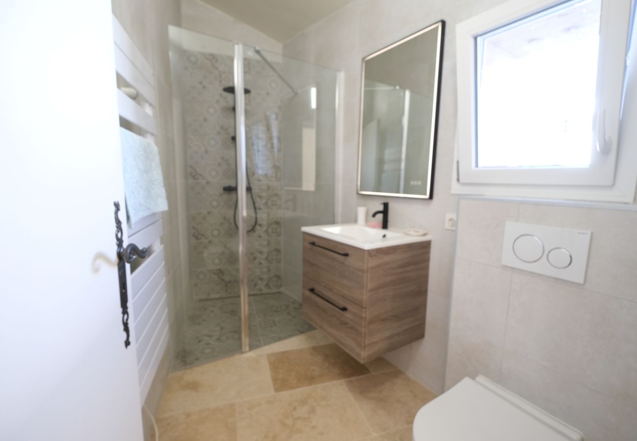 Villa à Lagnes - Location vacances maison piscine LAGNES LS2-433.