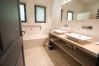 Villa à Lourmarin - Location vacances maison piscine LOURMARIN LS2-385. Villa à Lourmarin - Location vacances maison piscine LOURMARIN LS2-385.