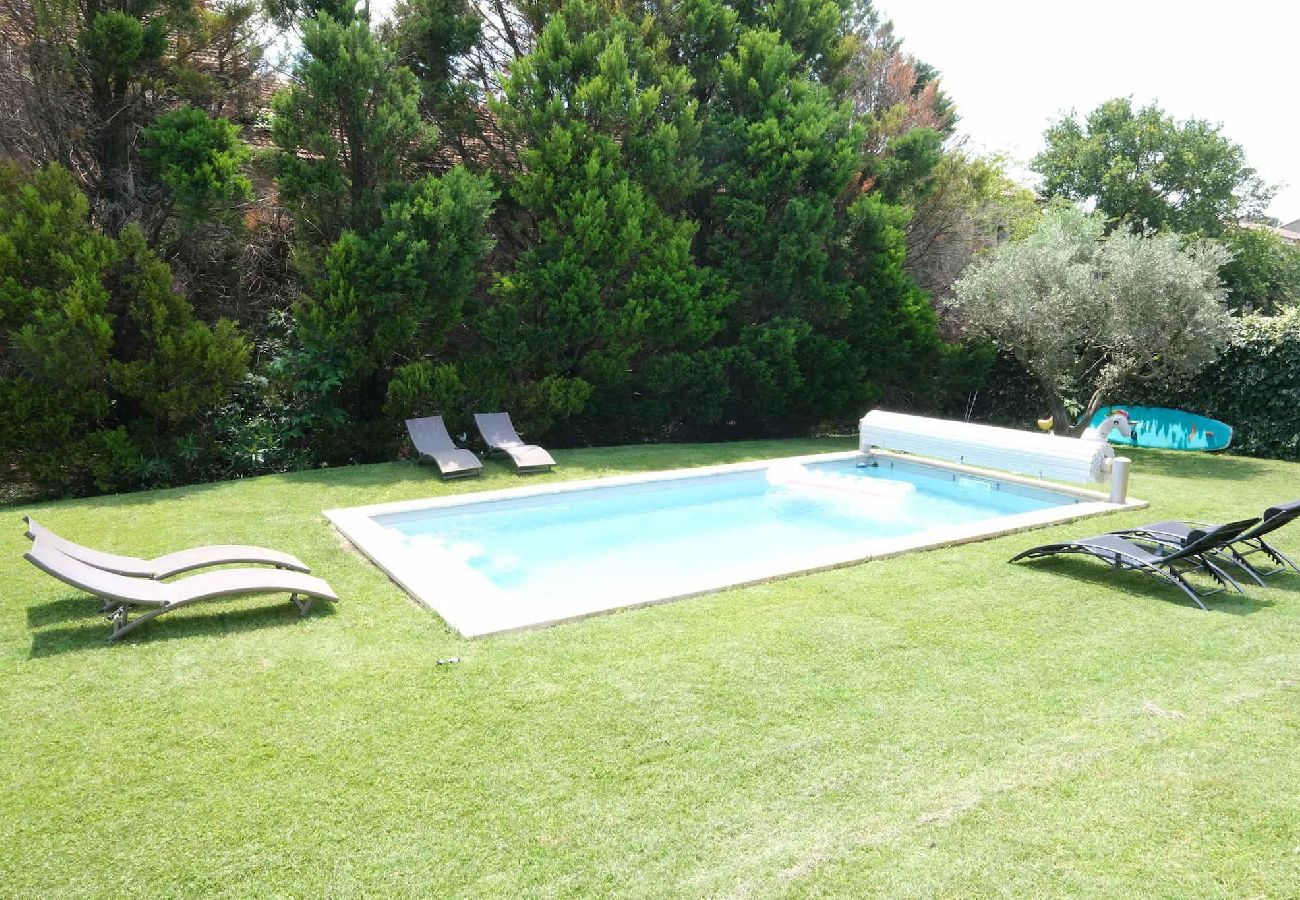 Villa à Bédarrides - Location villa piscine chauffée Bédarrides 6 personnes