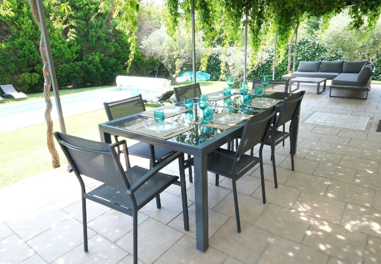 Villa à Bédarrides - Location villa piscine chauffée Bédarrides 6 personnes