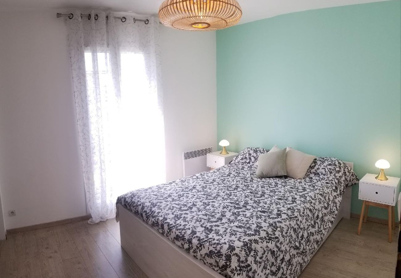 Villa à Bédarrides - Location villa piscine chauffée Bédarrides 6 personnes