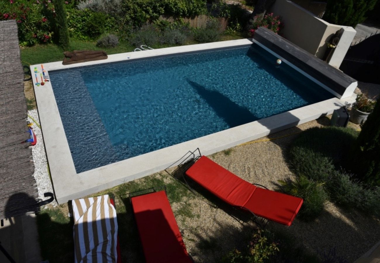 Villa à Aureille - Location vacances maison piscine AUREILLE LS1-423.
