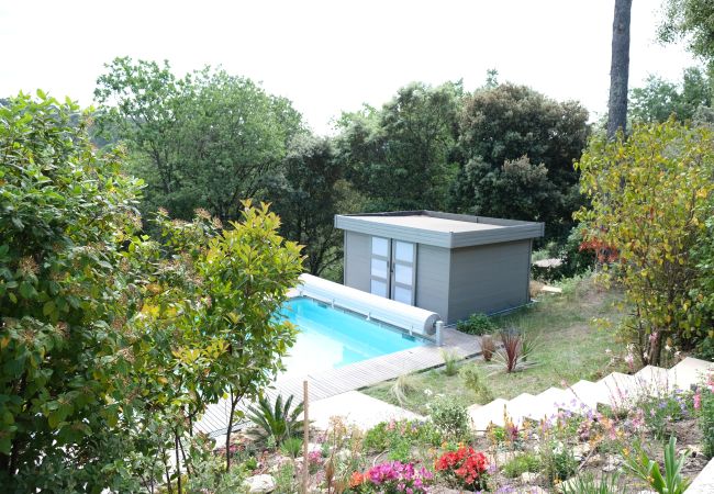 Villa à Puget -  Location vacances maison piscine PUGET LS2-405. Villa à Puget -  Location vacances maison piscine PUGET LS2-405.