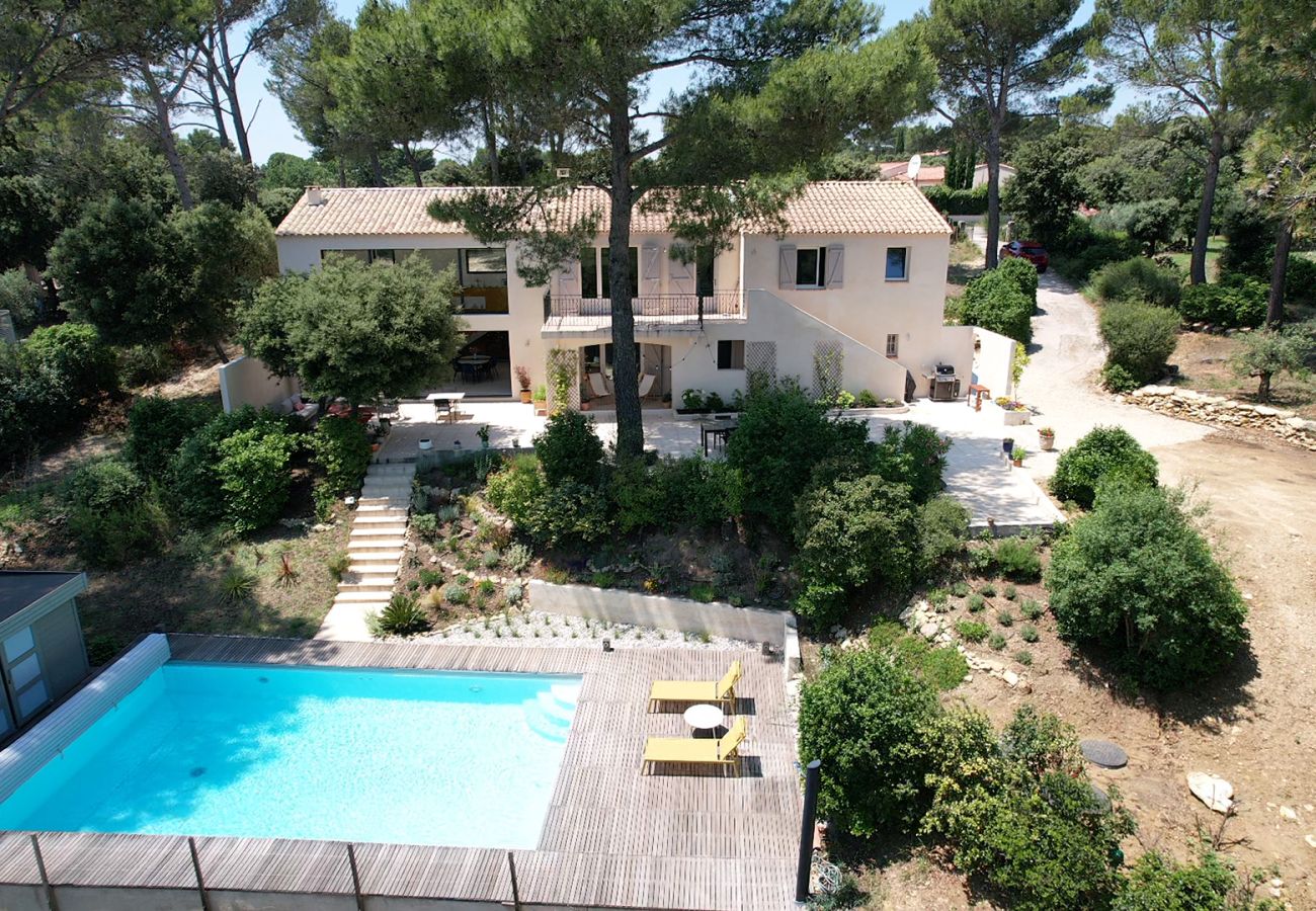 Villa à Puget -  Location vacances maison piscine PUGET LS2-405.