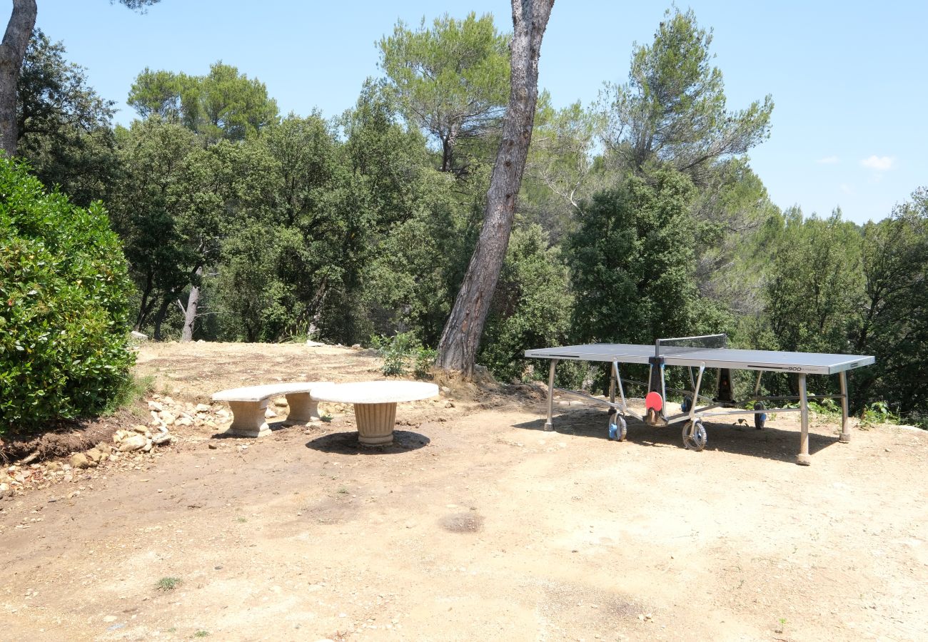 Villa à Puget -  Location vacances maison piscine PUGET LS2-405.