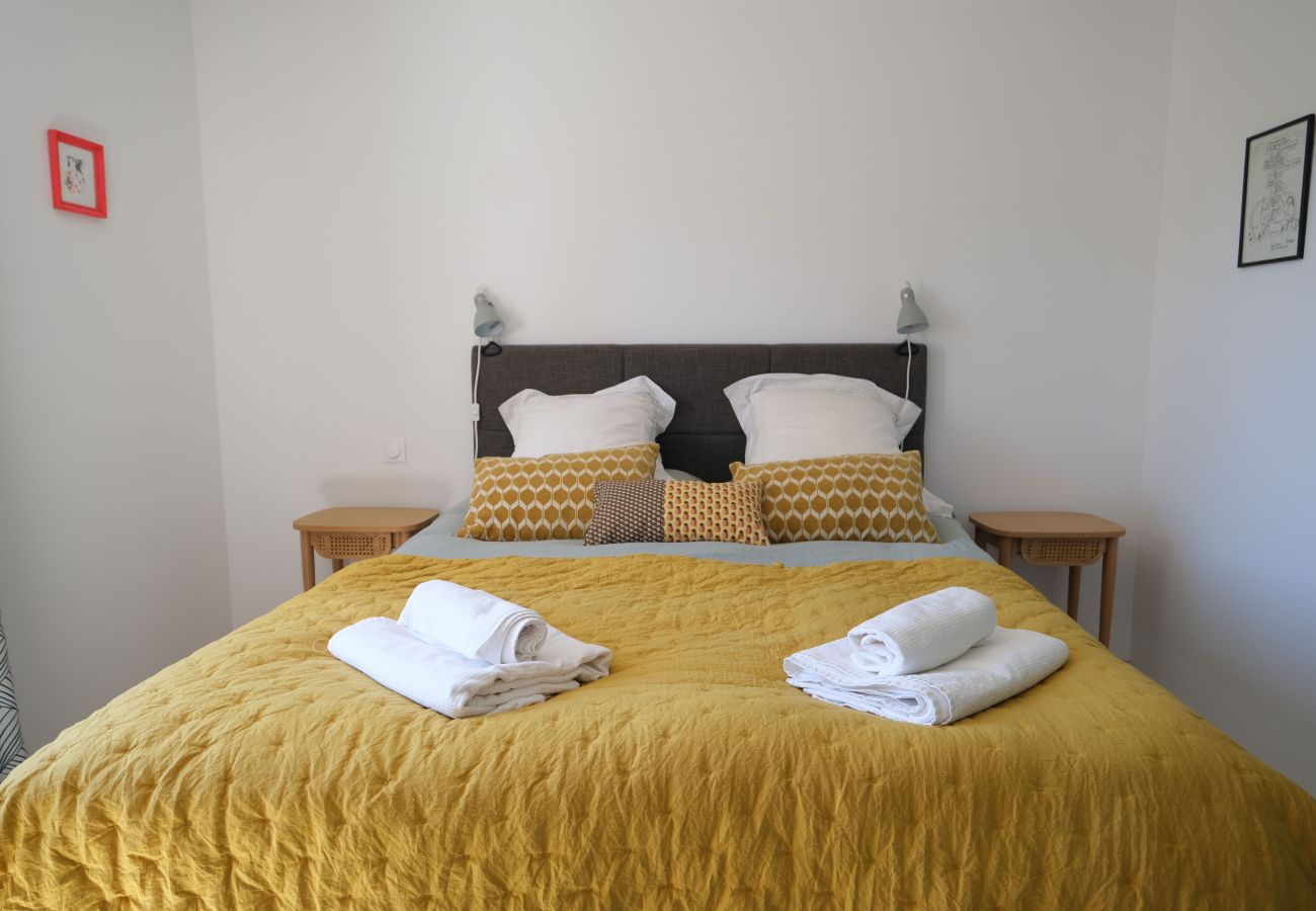 Villa à Puget -  Location vacances maison piscine PUGET LS2-405.