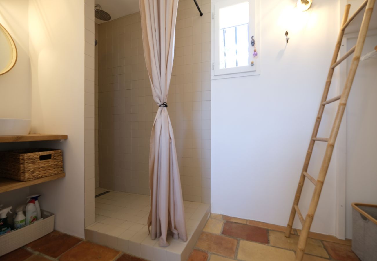 Villa à Roussillon - Location vacances piscine ROUSSILLON LS2-446.