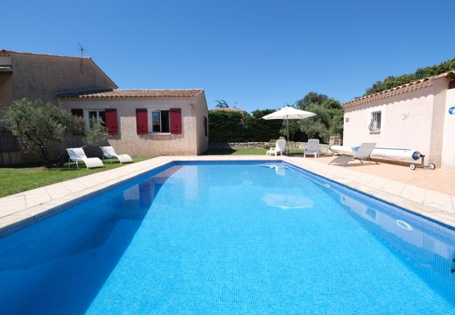 Villa à Aureille - Location vacances maison piscine AUREILLE LS1-439 Villa à Aureille - Location vacances maison piscine AUREILLE LS1-439