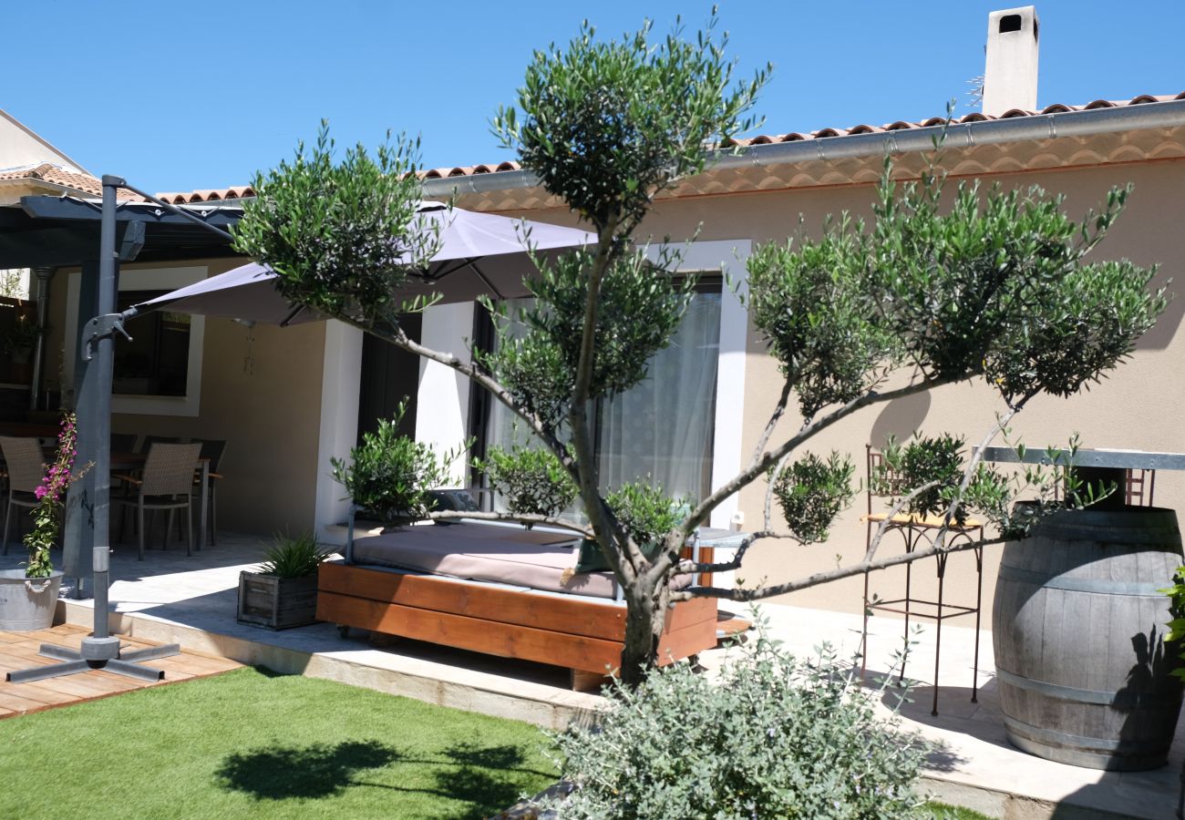 Villa à Maubec - Location vacances maison piscine MAUBEC LS2-437.