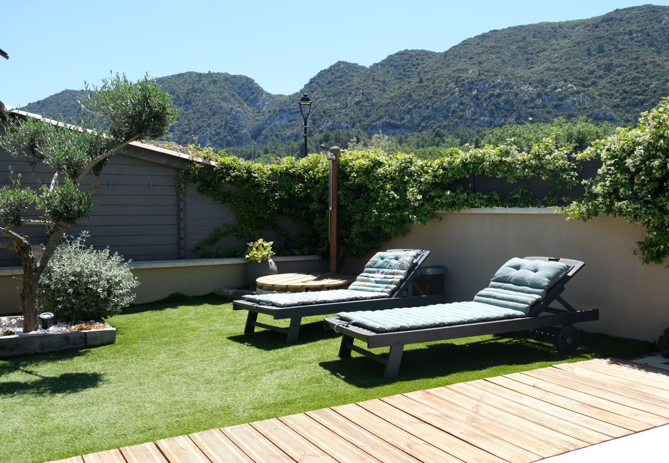 Villa à Maubec - Location vacances maison piscine MAUBEC LS2-437.