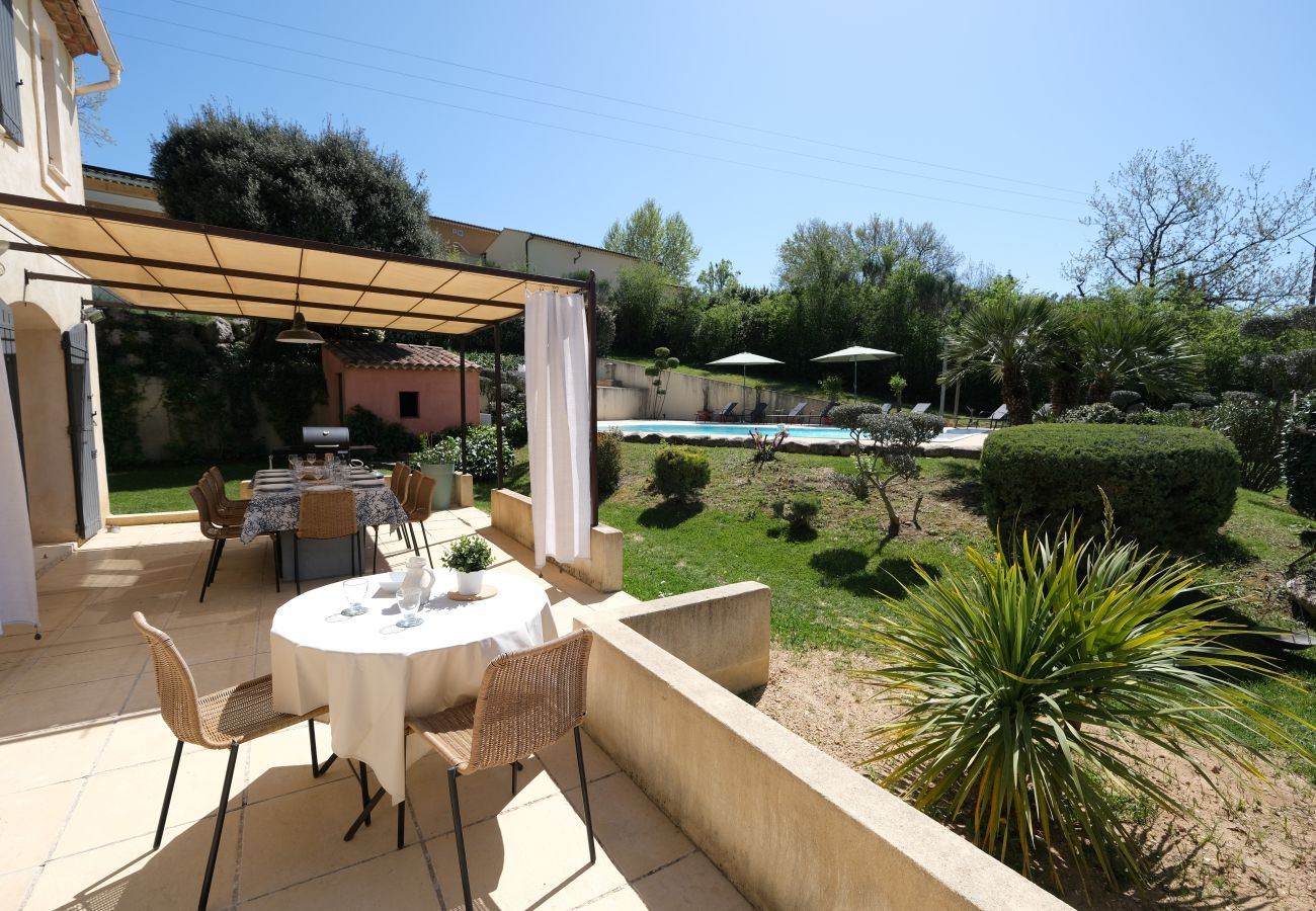 Villa à Puget - Location vacances maison piscine PUGET LS2-442.