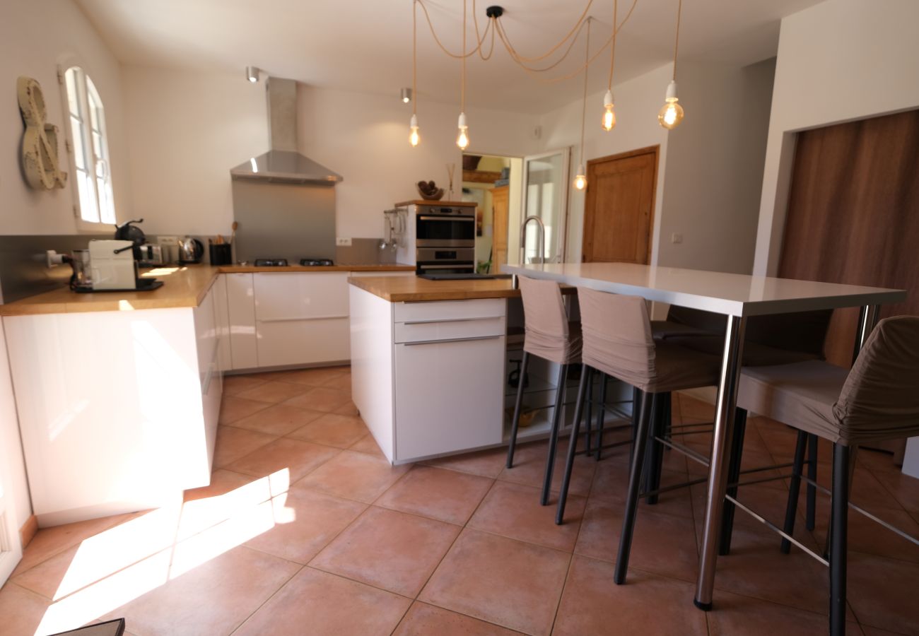 Villa à Puget - Location vacances maison piscine PUGET LS2-442.