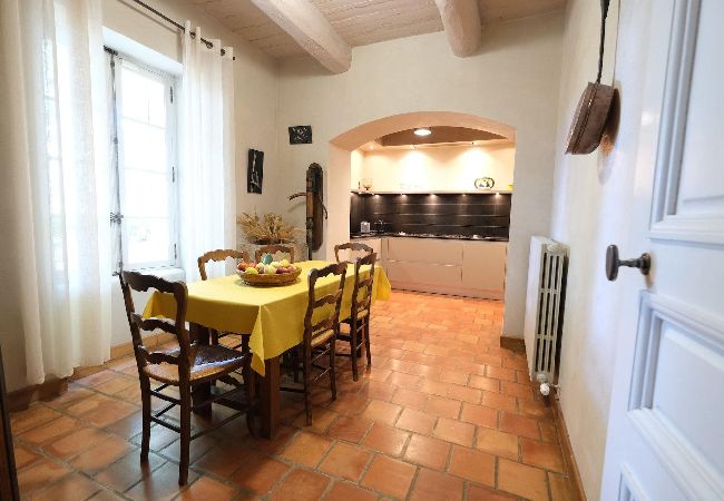 Villa à Cavaillon - Location vacances maison piscine CAVAILLON LS2-445. Villa à Cavaillon - Location vacances maison piscine CAVAILLON LS2-445.