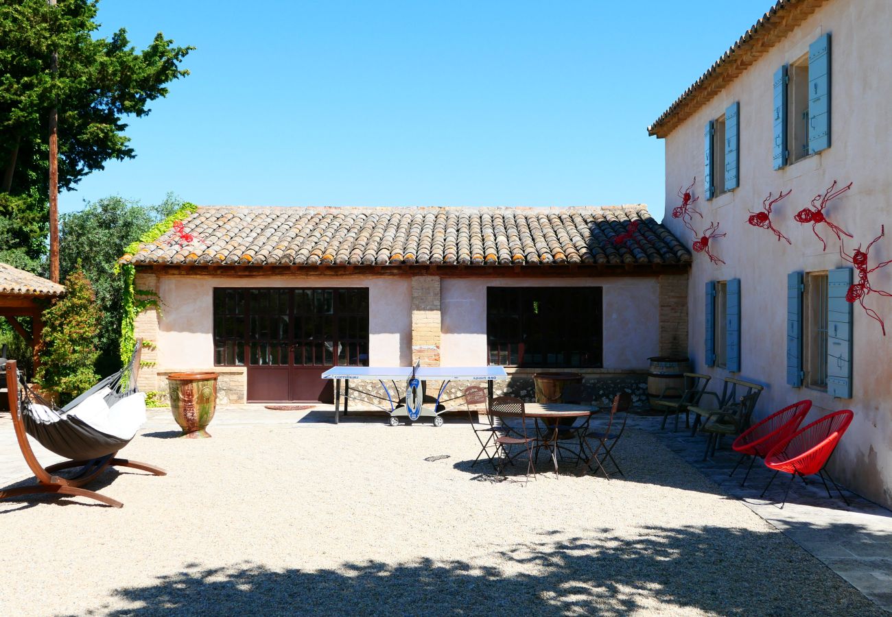 Villa à Cavaillon - Location vacances mas piscine LES VIGNERES LS2-17