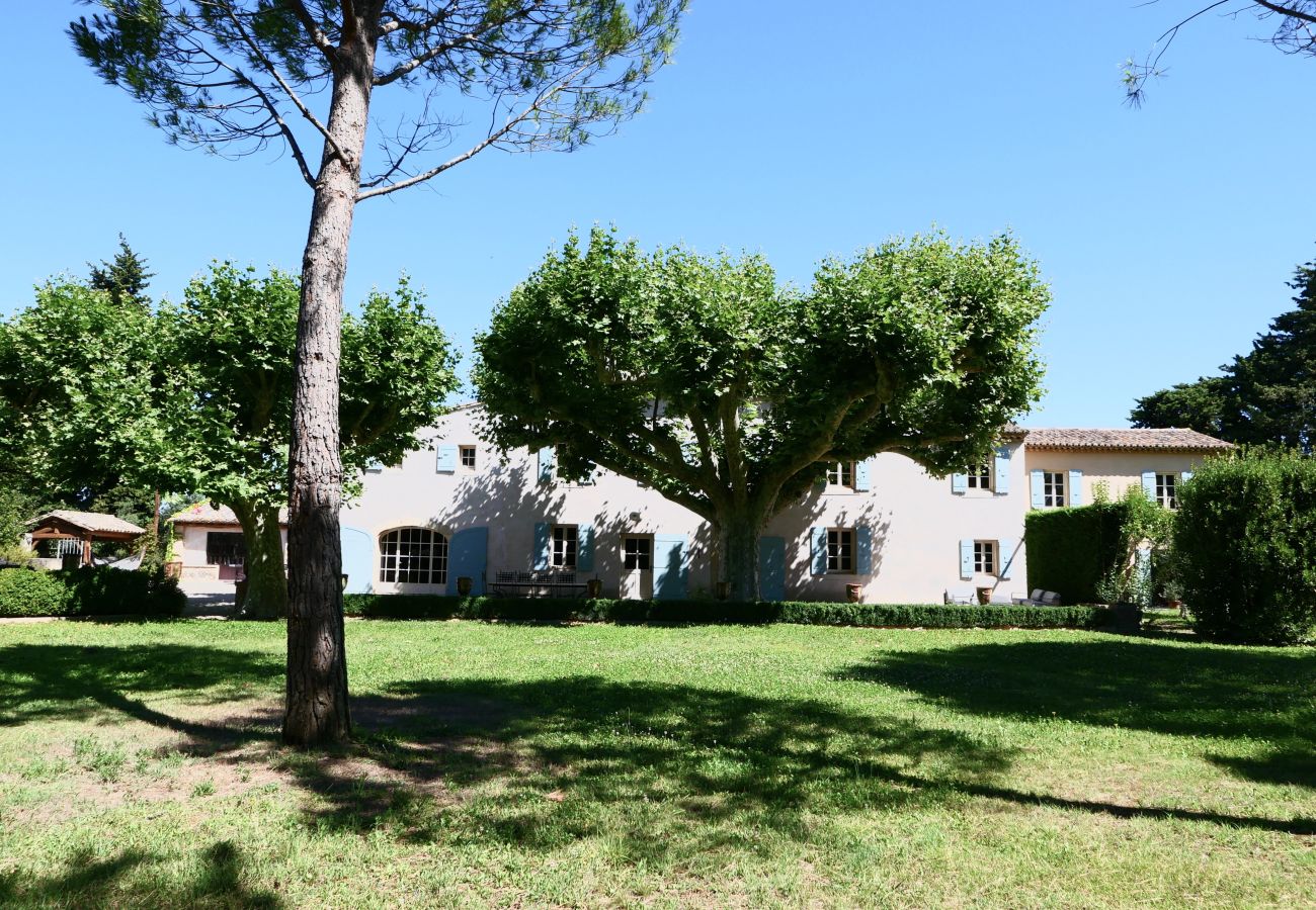Villa à Cavaillon - Location vacances mas piscine LES VIGNERES LS2-17