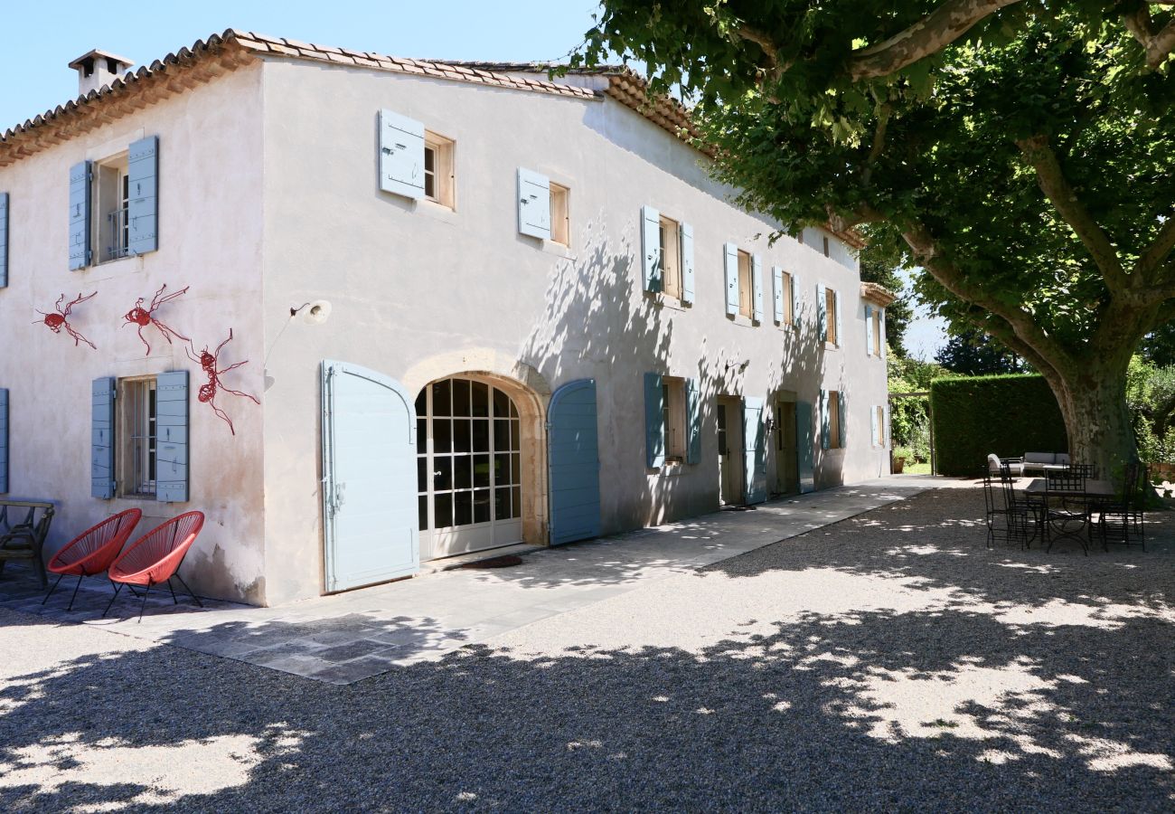Villa à Cavaillon - Location vacances mas piscine LES VIGNERES LS2-17