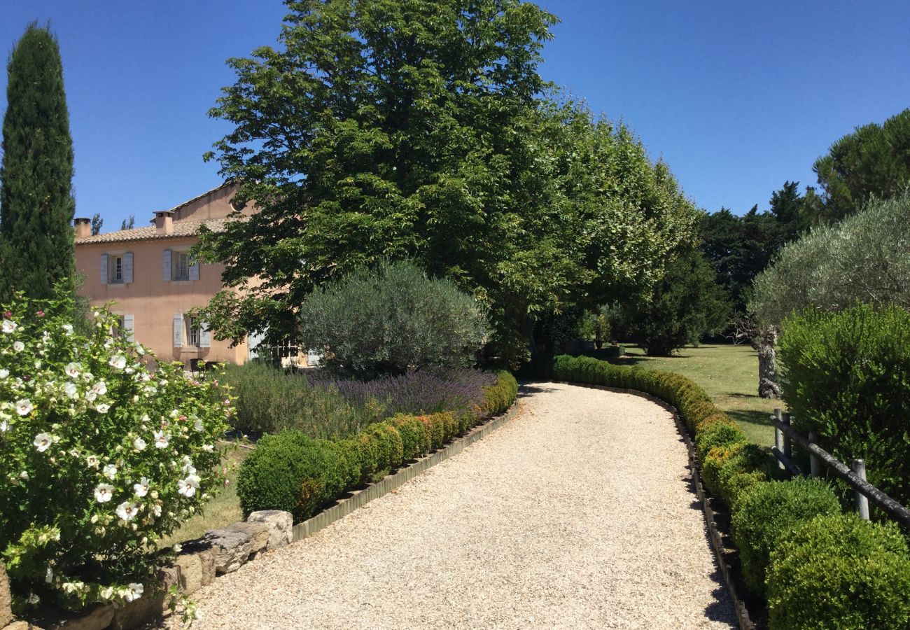 Villa à Cavaillon - Location vacances mas piscine LES VIGNERES LS2-17
