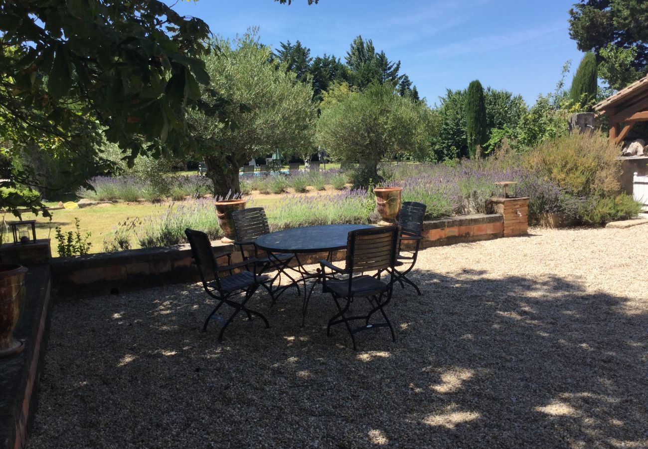 Villa à Cavaillon - Location vacances mas piscine LES VIGNERES LS2-17