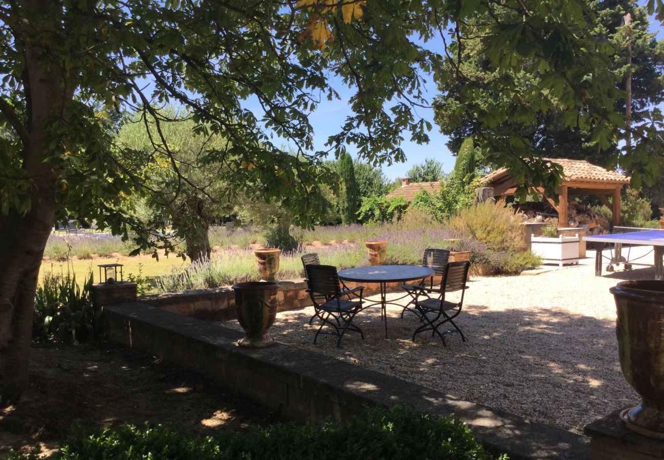 Villa à Cavaillon - Location vacances mas piscine LES VIGNERES LS2-17