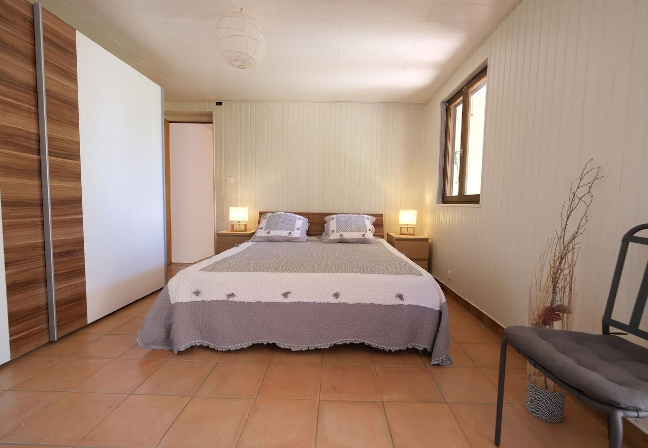 Villa à Saint-Saturnin-lès-Apt - Location vacances SAINT SATURNIN LES APT LS2-444.
