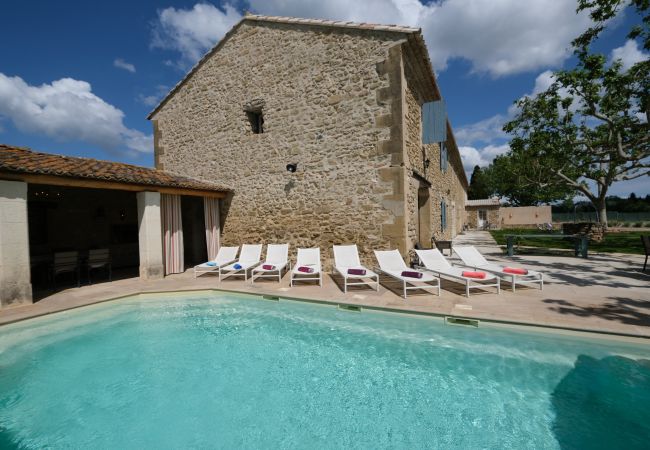 Villa à Lamanon - Location vacances maison piscine LAMANON LS1-443 Villa à Lamanon - Location vacances maison piscine LAMANON LS1-443