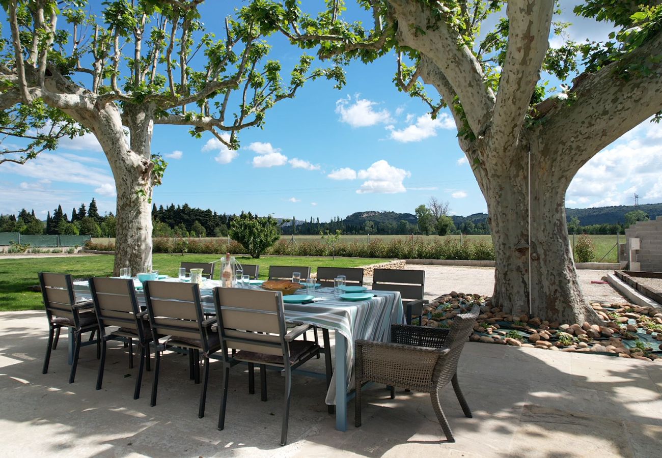 Villa à Lamanon - Location vacances maison piscine LAMANON LS1-443.