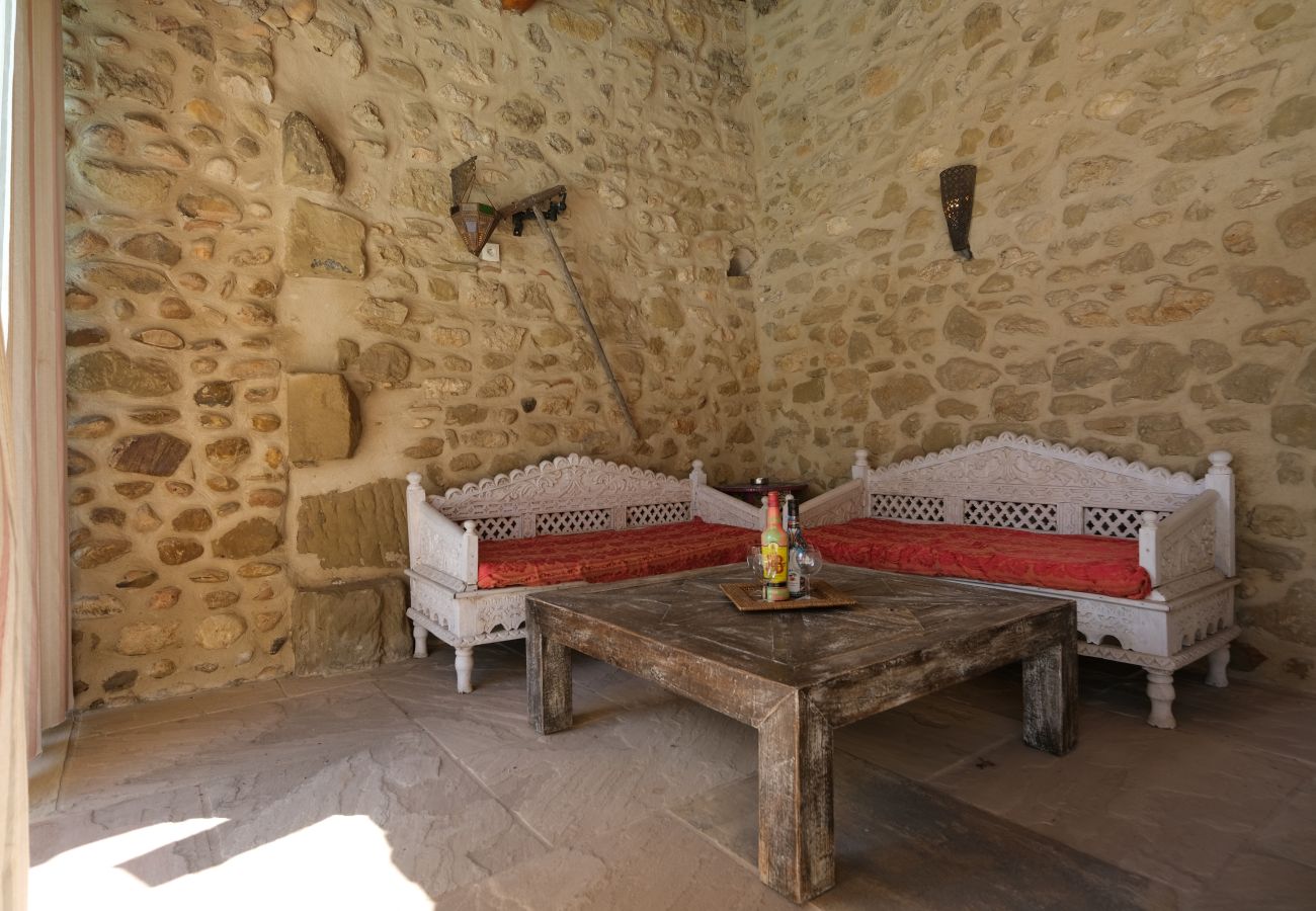Villa à Lamanon - Location vacances maison piscine LAMANON LS1-443.