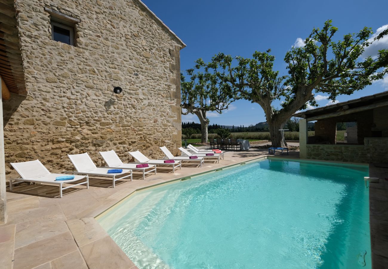 Villa à Lamanon - Location vacances maison piscine LAMANON LS1-443.