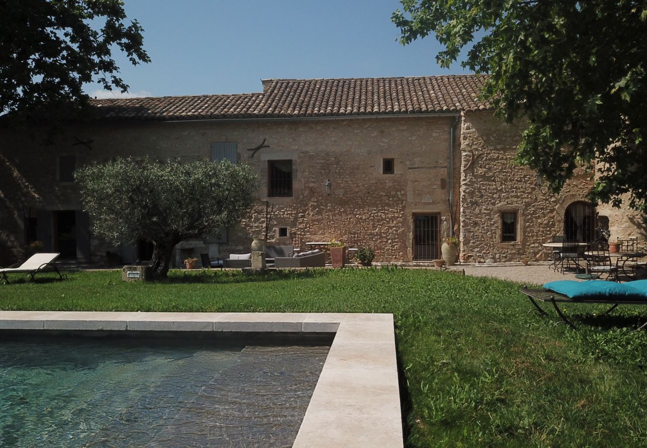 Maison à Eygalières - Location vacances mas piscine EYGALIERES LS1-447